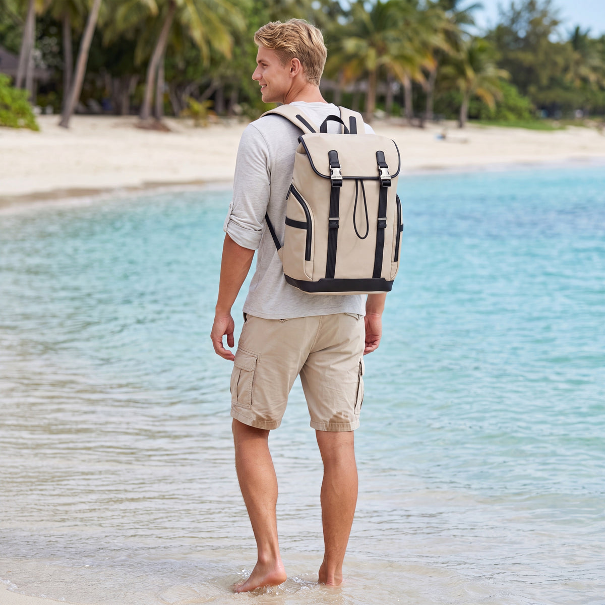 Plecak casual męski z klapą beżowy wiele kiszeni  laptop 15,6 pojemny 18 L