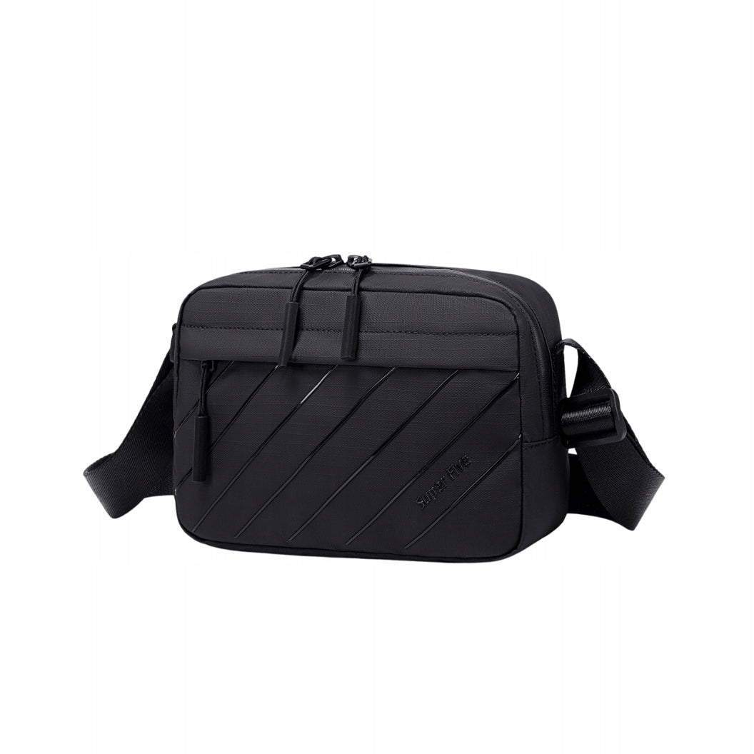 Torebka listonoszka czarna miejska wodoodporna modna na ramię elegancka uniwersalna 2,6 l Super5 FKB754Black
