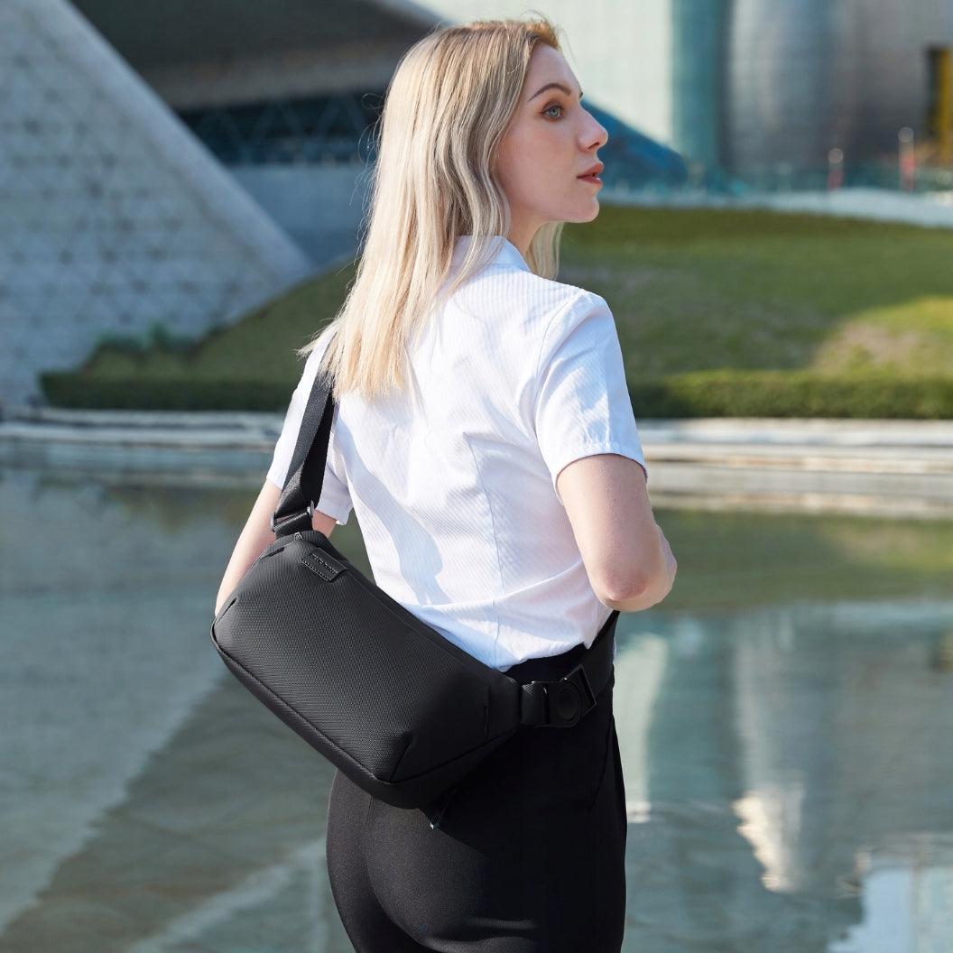 Black men's women's shoulder bag, urban, waterproof, elegant, stylish, 4 L, Arctic Hunter Y00569Black