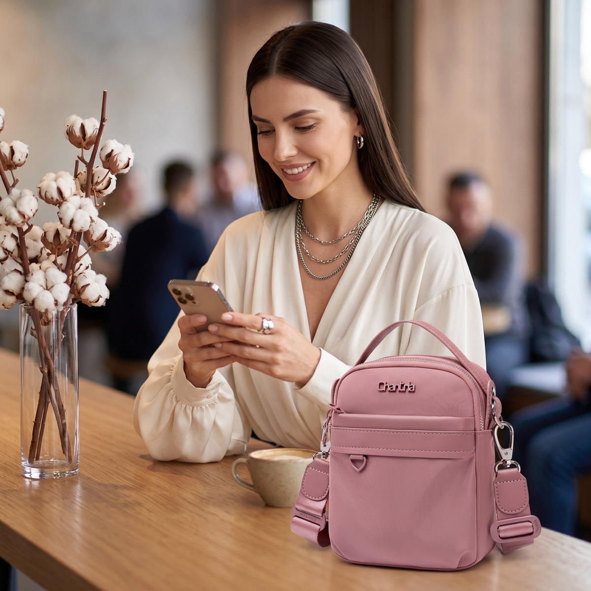 Torebka damska przez ramię crossbody Chantria | Na telefon, dokumenty i niezbędne drobiazgi | Wodoodporny nylon – Antyczna roza
