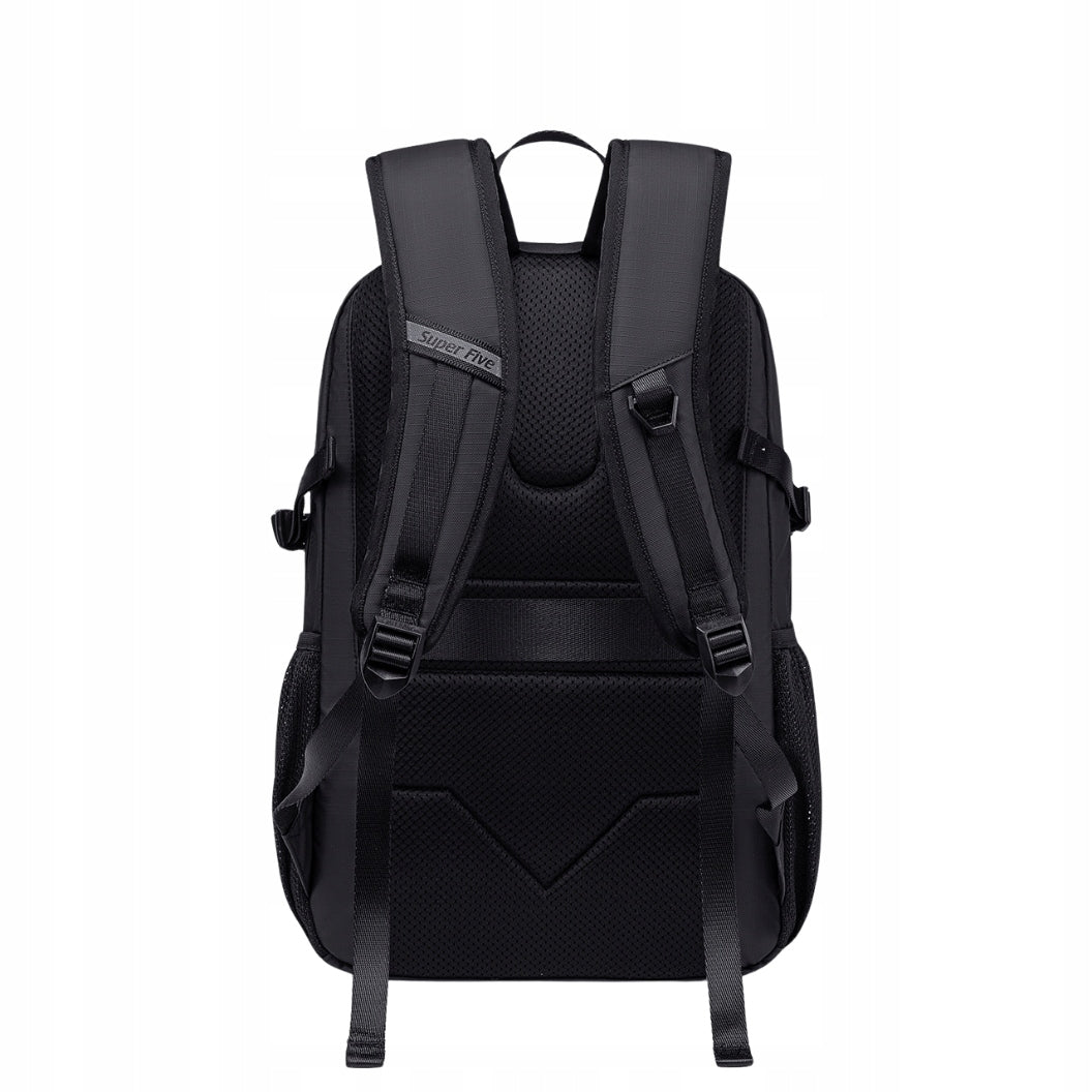 Czarny plecak miejski wodoodporny, 18 l, na laptop 15,6", do pracy, studiów i podróży. SUPER FIVE FB696 Black