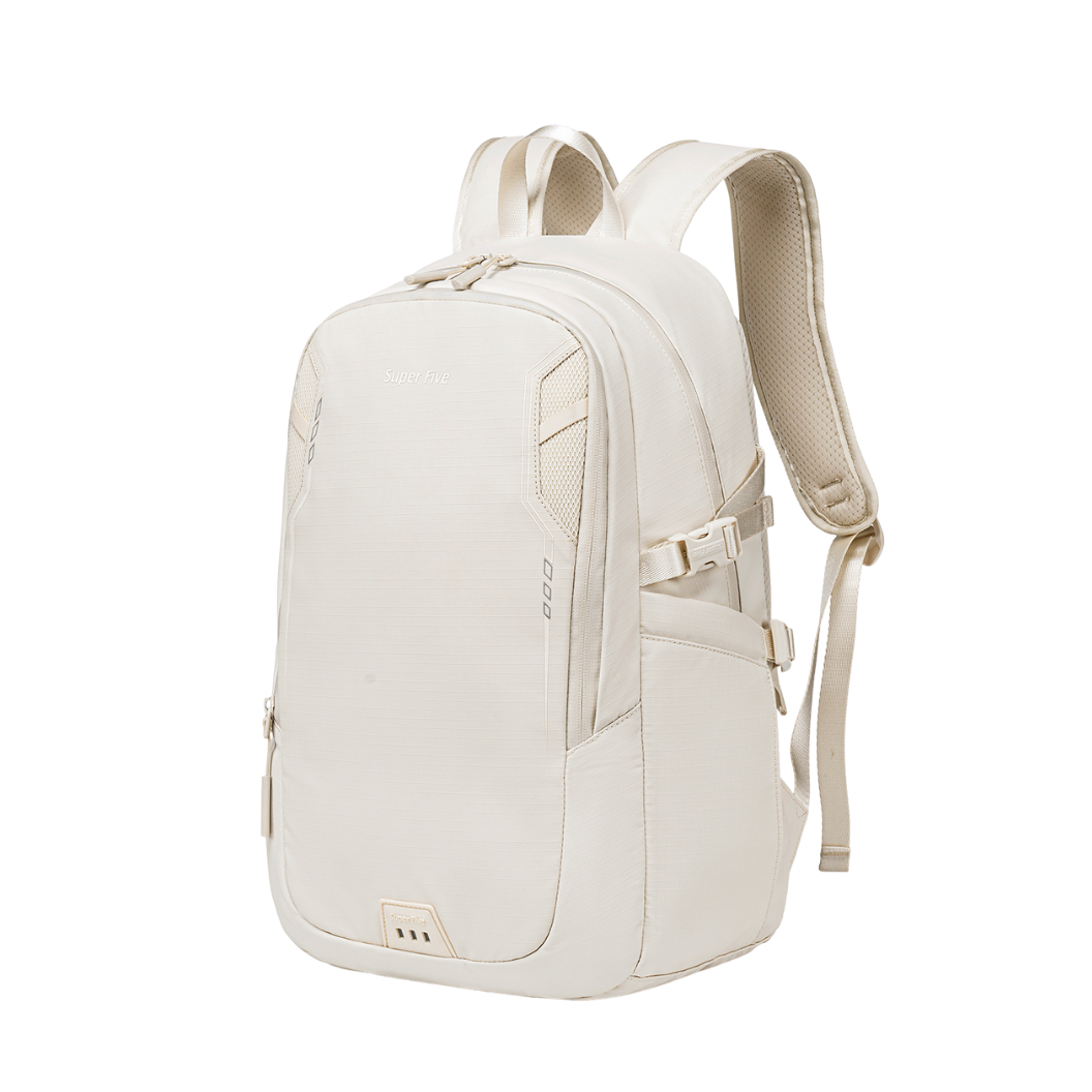 Biały plecak miejski damski, 22,8 l, wodoodporny, na laptopa 15,6", podróżny i na co dzień. SUPER FIVE FB700 White.