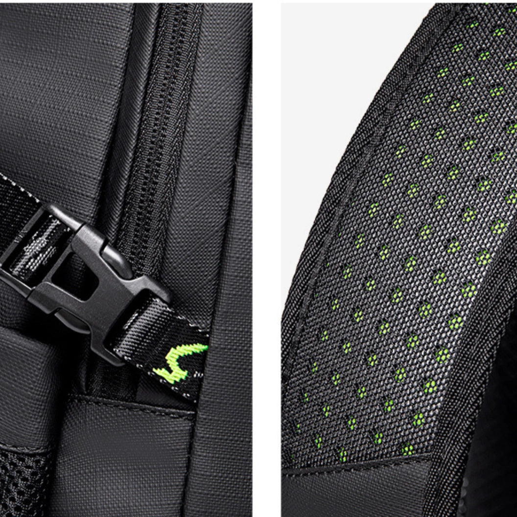 Black youth city backpack, waterproof, for a 15.6" laptop, 23 l – for studies and travel. SUPER FIVE FB522 Black.